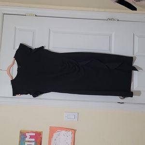 Black dress size XL can use this for different occasions has ruffles front pics